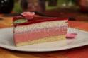 Bavarois framboise - Litchi sur génoise